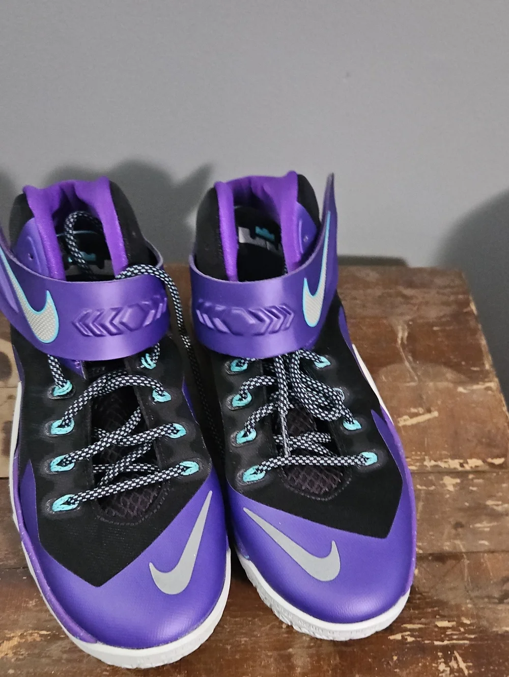 Nike Lebron Purple and Black ZOOM High-Top Sneakers